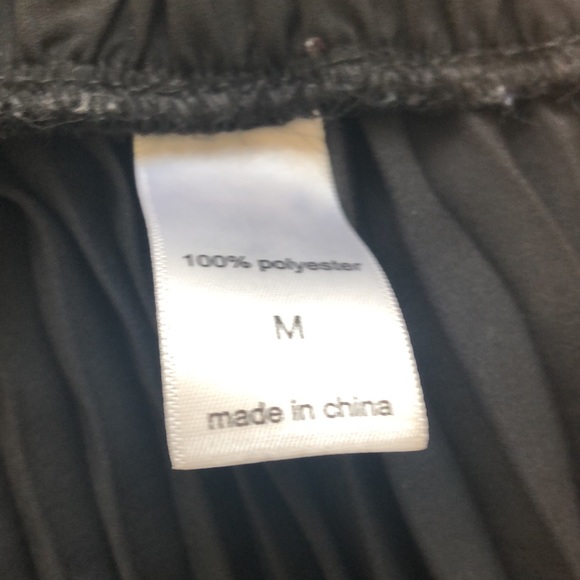 Maurice’s black chiffon pleated skirt medium - Picture 6 of 15